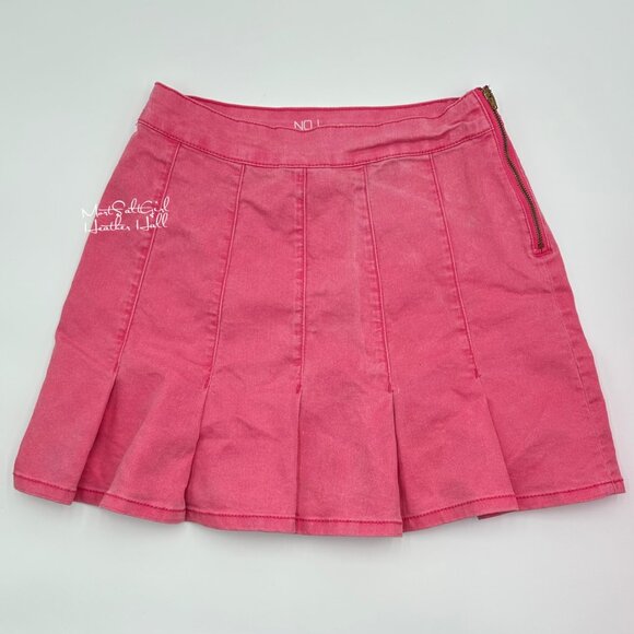 No Boundaries Pink Denim Pleated Mini Skirt Size 7 - Picture 2 of 3